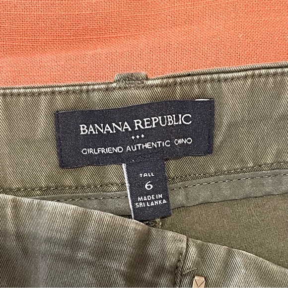 Banana Republic Girlfriend Authentic Chino - Picture 11 of 12
